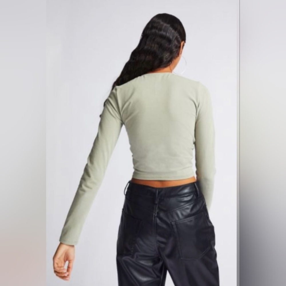 NWT H&M DIVIDED CUT-OUT TOP SECTIONS WITH DRAWSTRING LONG SLEEVE SIZE L - Picture 2 of 7